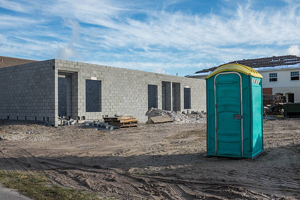 Best Portable restroom trailer rental  in West Glendive, MT
